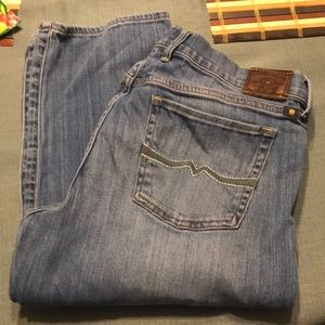 Lucky jean size 12/31 sweet n straight